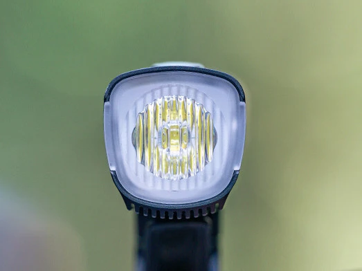 Ravemen K1000 USB Rechargeable AI Nighttime 1000 Lumen Bicycle Front Light - Image 2