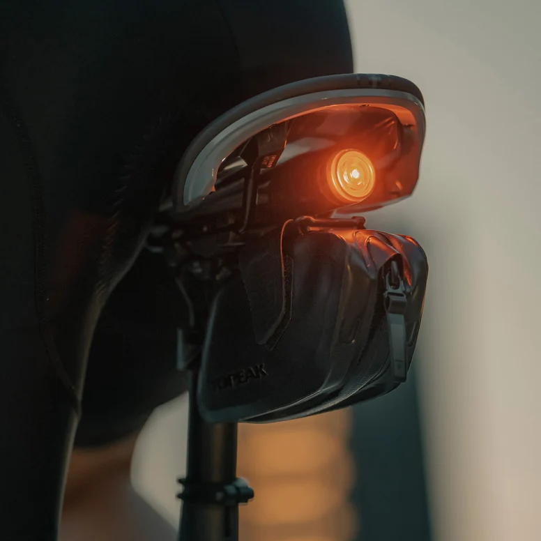 Topeak Taillux 40 Duo Fixer Bicycle Rear Light - Image 4